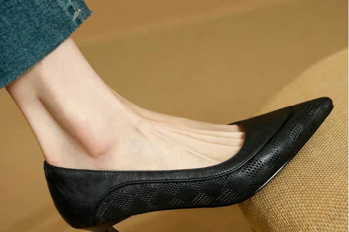 Women's Pointed Toe Kitten Heel Pumps | Slip On Mid Heel Shoes