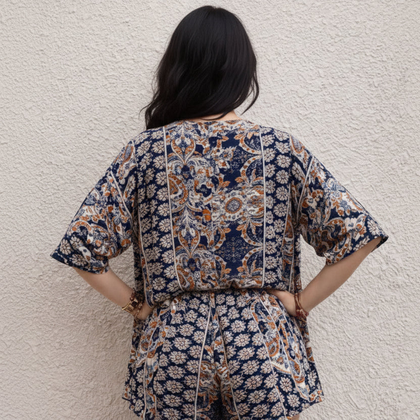 Casual Set | Floral Pattern Blouse and Shorts Ensemble 0