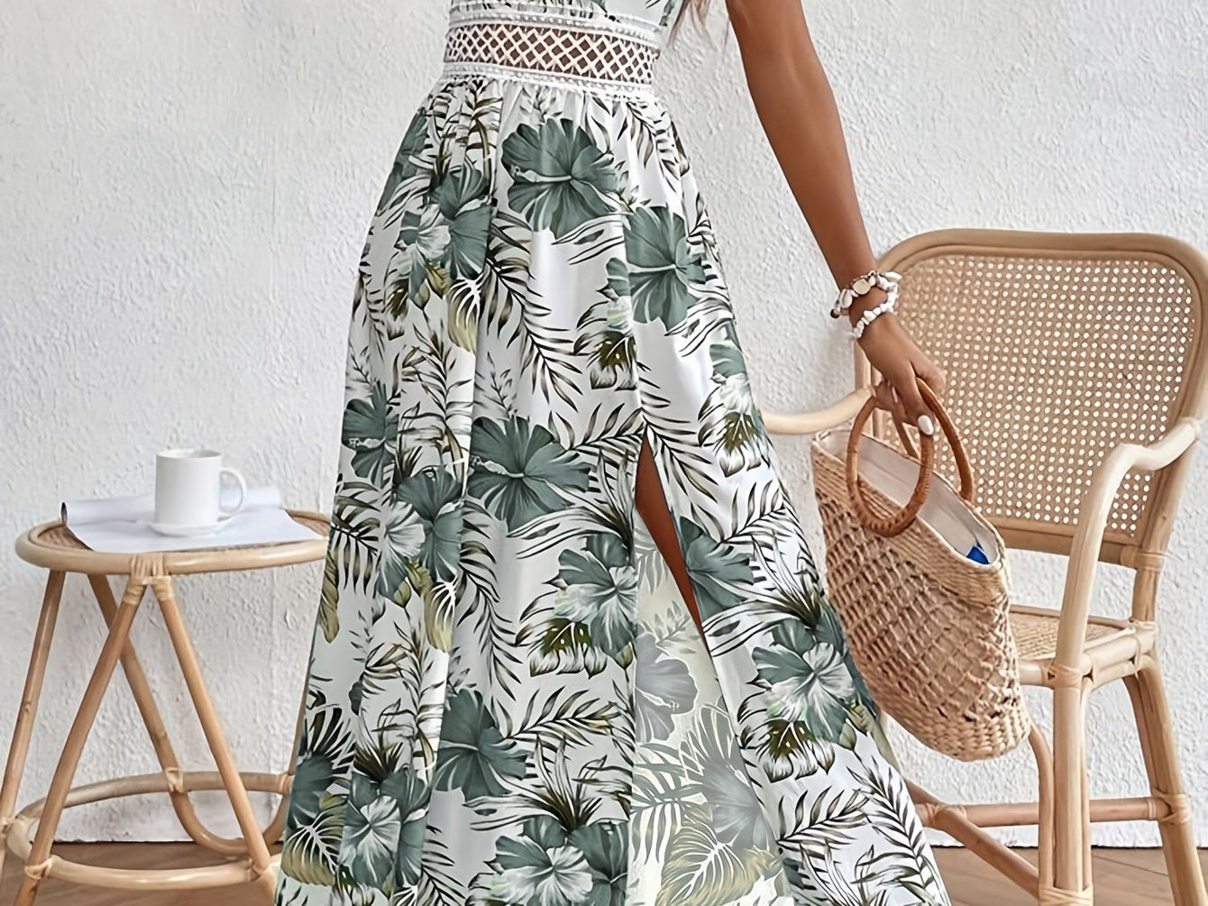 Dress | Floral Pattern Maxi Dress with Elegant Design 2