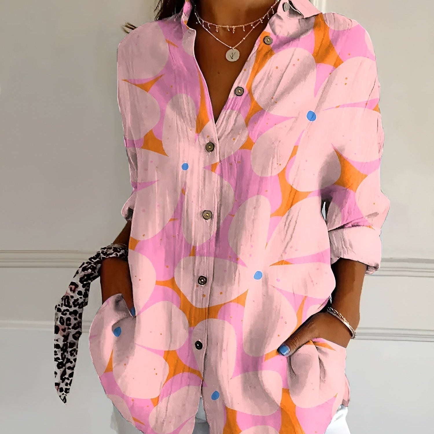 Elegant Everyday Blouse with Breathable Fabric & Fluid Fit for All-Day Comfort 1
