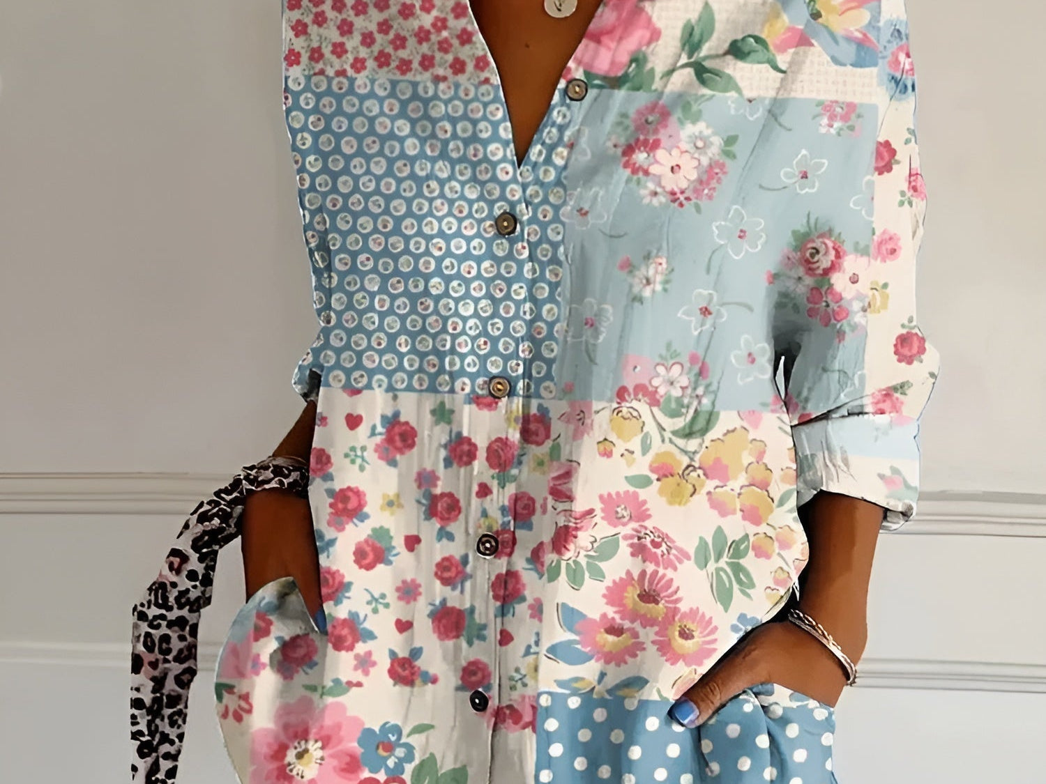 Elegant Everyday Blouse with Breathable Fabric & Fluid Fit for All-Day Comfort 3