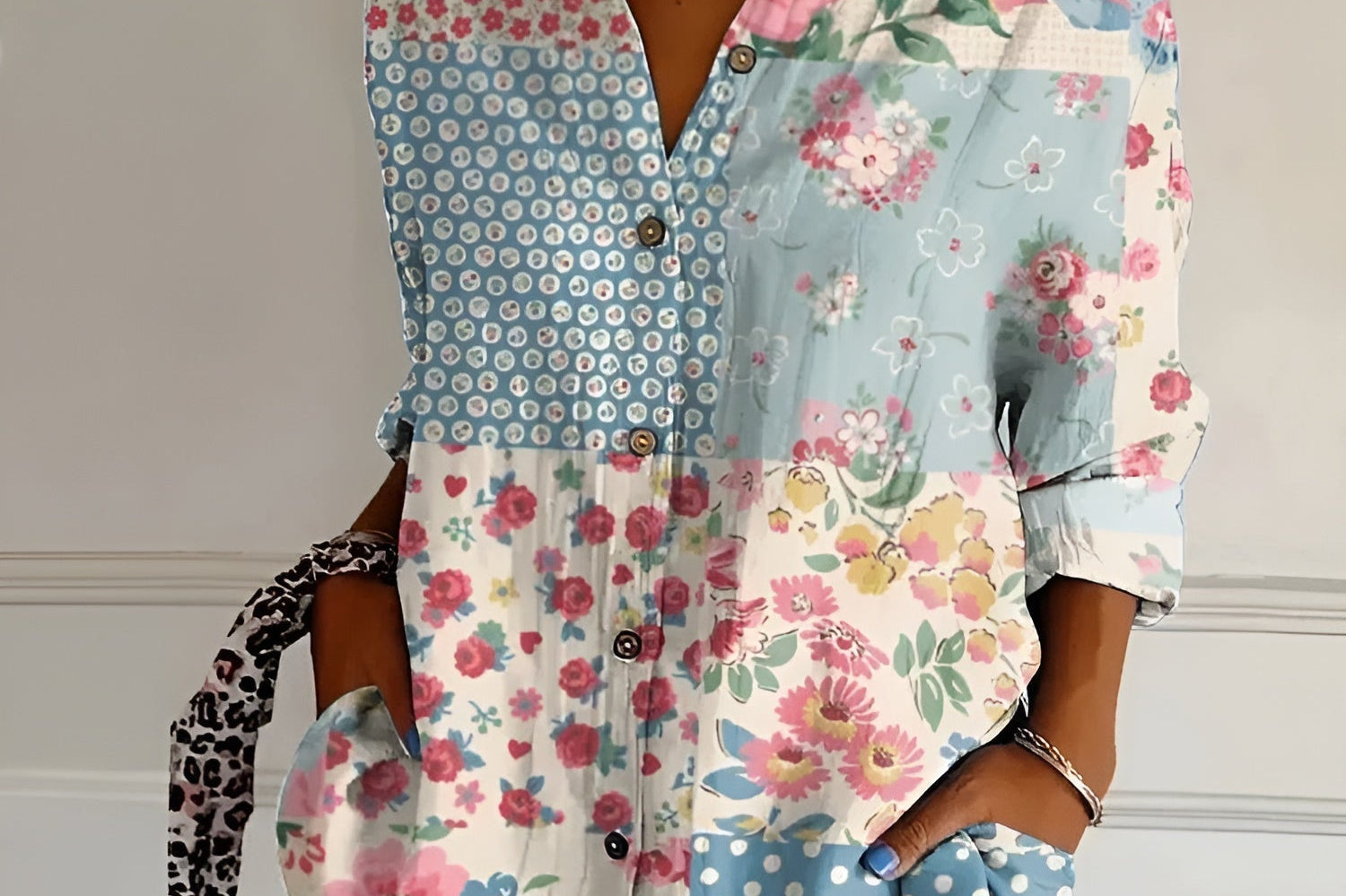 Elegant Everyday Blouse with Breathable Fabric & Fluid Fit for All-Day Comfort 3
