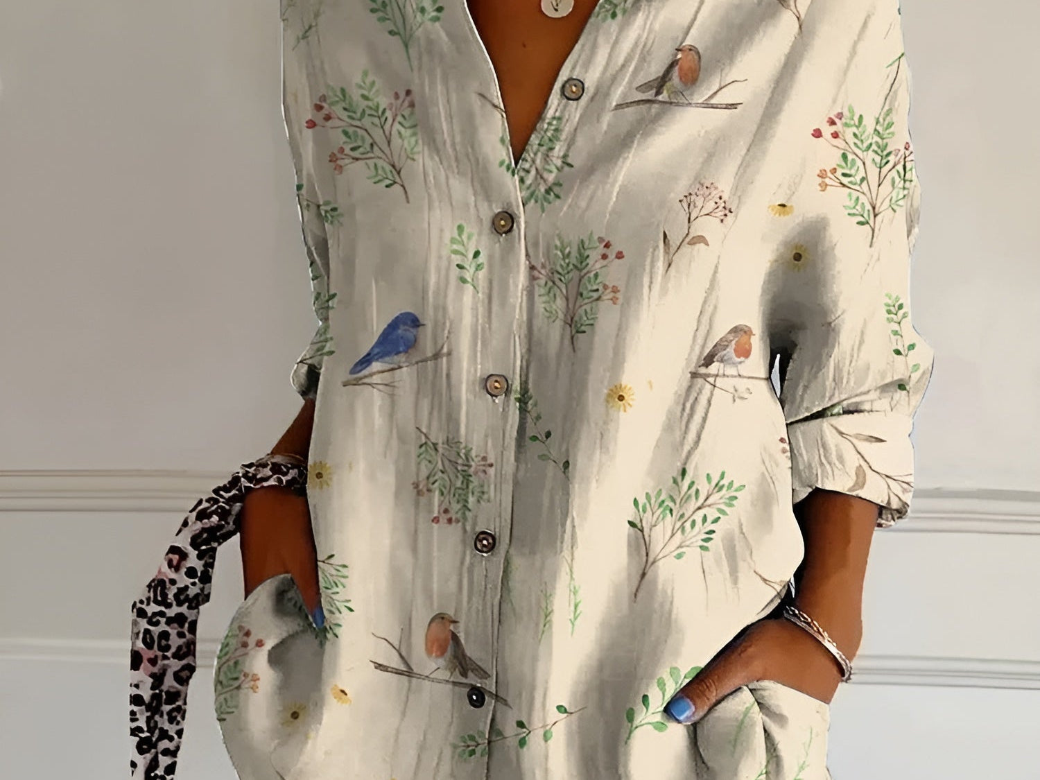 Elegant Everyday Blouse with Breathable Fabric & Fluid Fit for All-Day Comfort 4