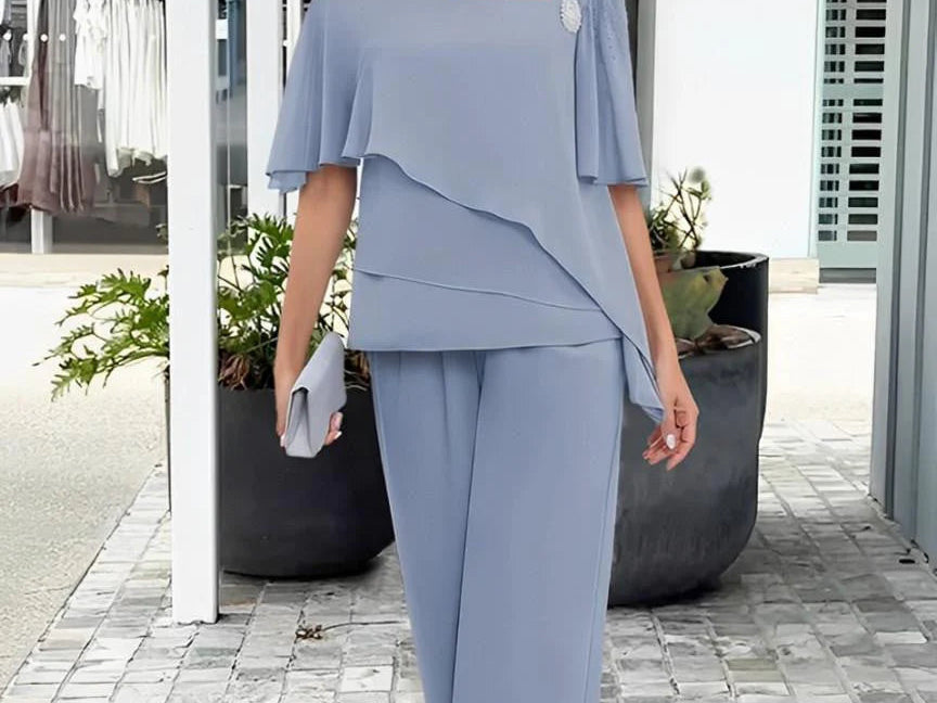 Elegant Women's Set | Two Piece Set with Lightweight Fabric | Chic Outfit for Sophisticated Style 2