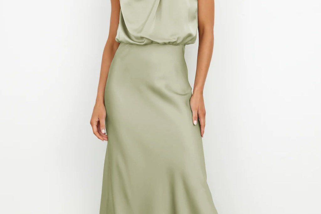 Evening Dress | Elegant Halterneck Plus Size Formal Gown | Flattering Flowing Silhouette 0