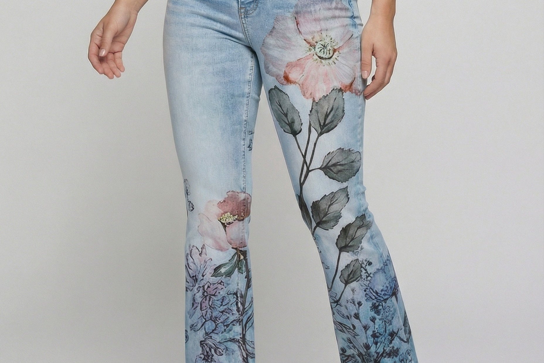 Flared Jeans | Retro High-Waist Stylish Button Detail Pants 0