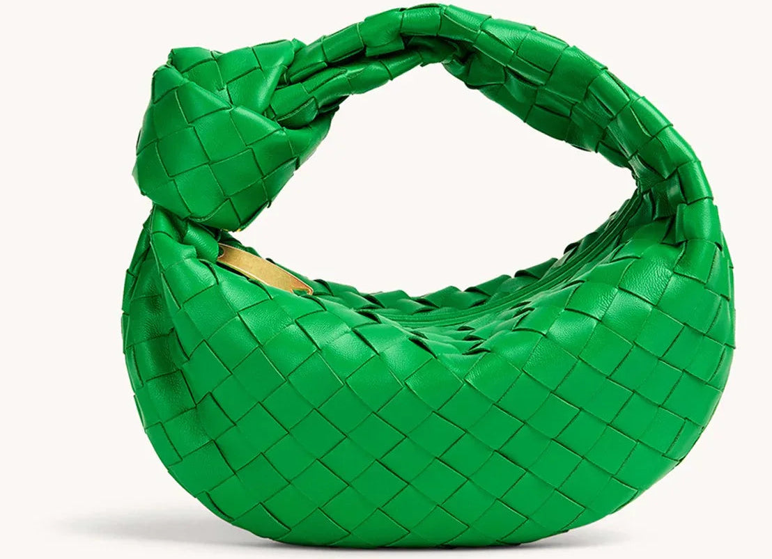 Handbag | Elegant Everyday Accessory | Timeless Functional Design 1