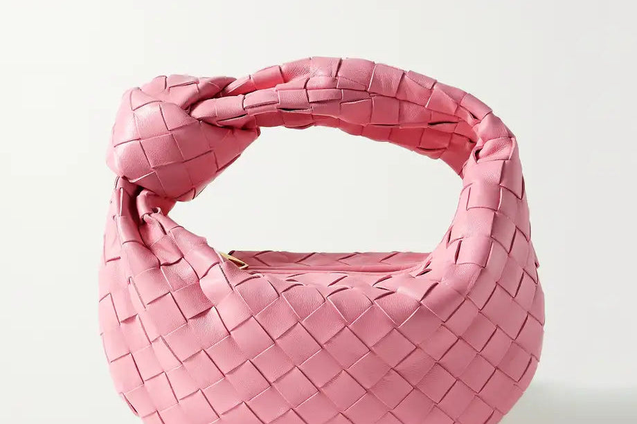 Handbag | Elegant Everyday Accessory | Timeless Functional Design 3