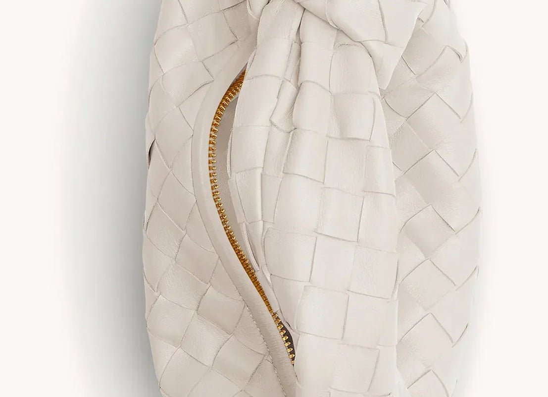 Handbag | Elegant Everyday Accessory | Timeless Functional Design 7