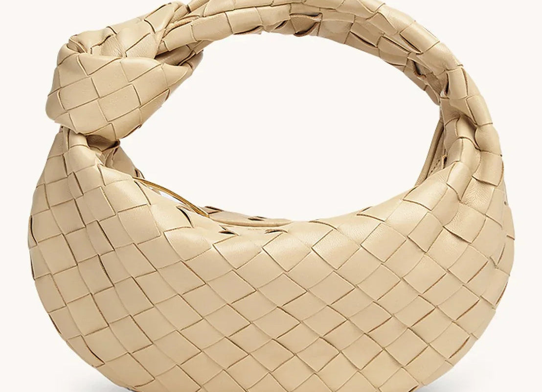 Handbag | Elegant Everyday Accessory | Timeless Functional Design 8