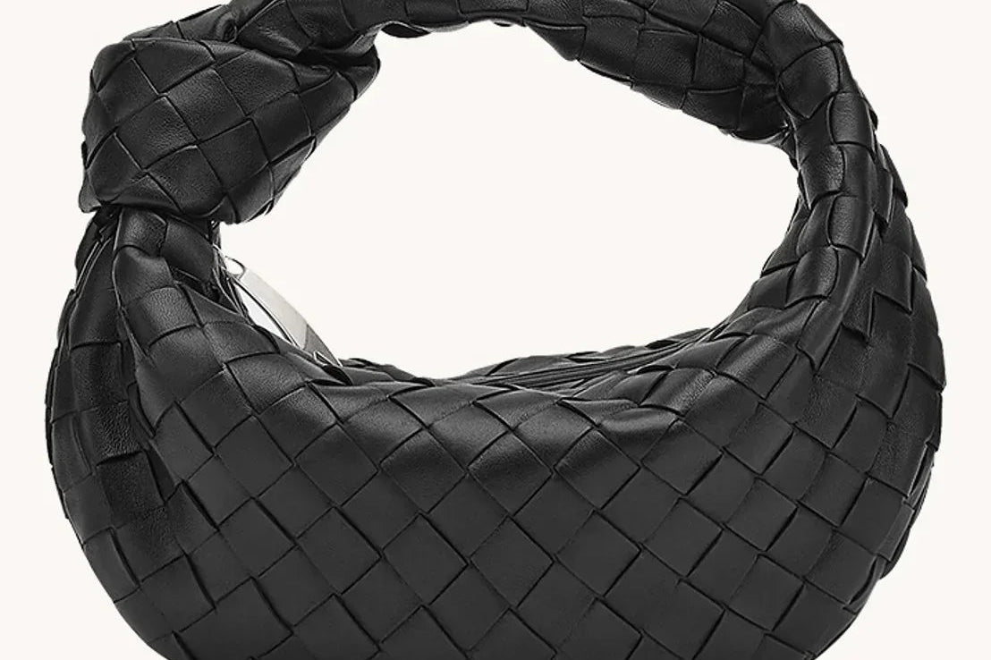 Handbag | Elegant Everyday Accessory | Timeless Functional Design 9