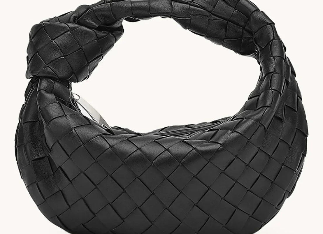 Handbag | Elegant Everyday Accessory | Timeless Functional Design 9