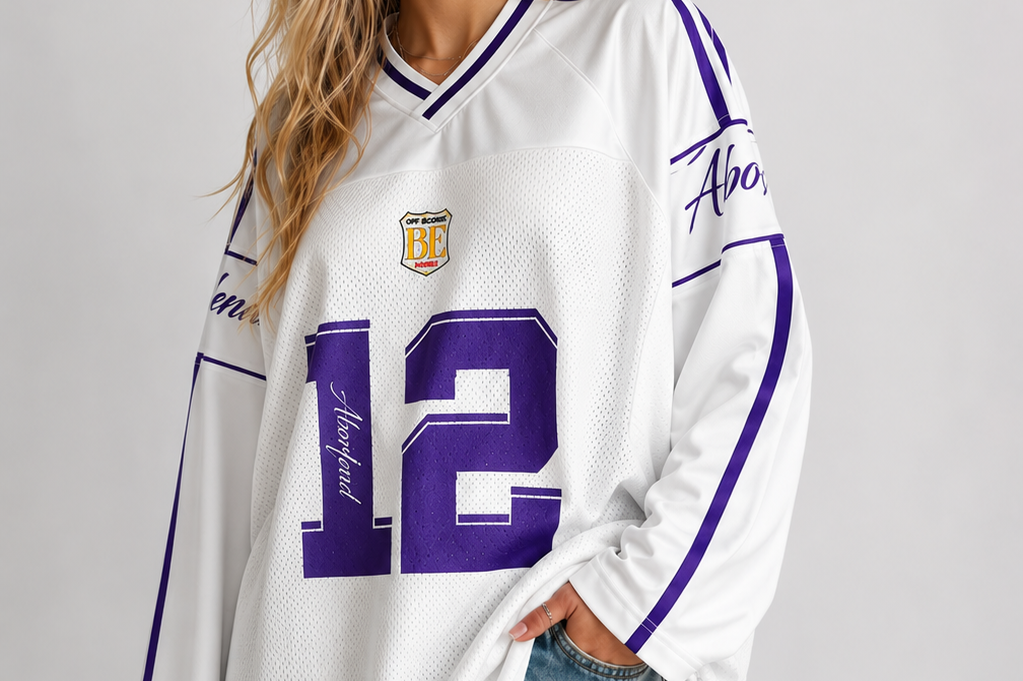 Jersey Top | Oversized Sporty Long Sleeve V-Neck with Trendy Print 0
