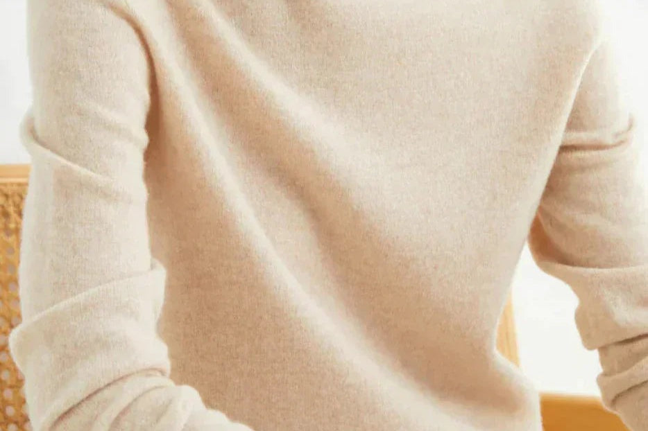 Mariana - Women's Cashmere-Blend Crew Neck Sweater