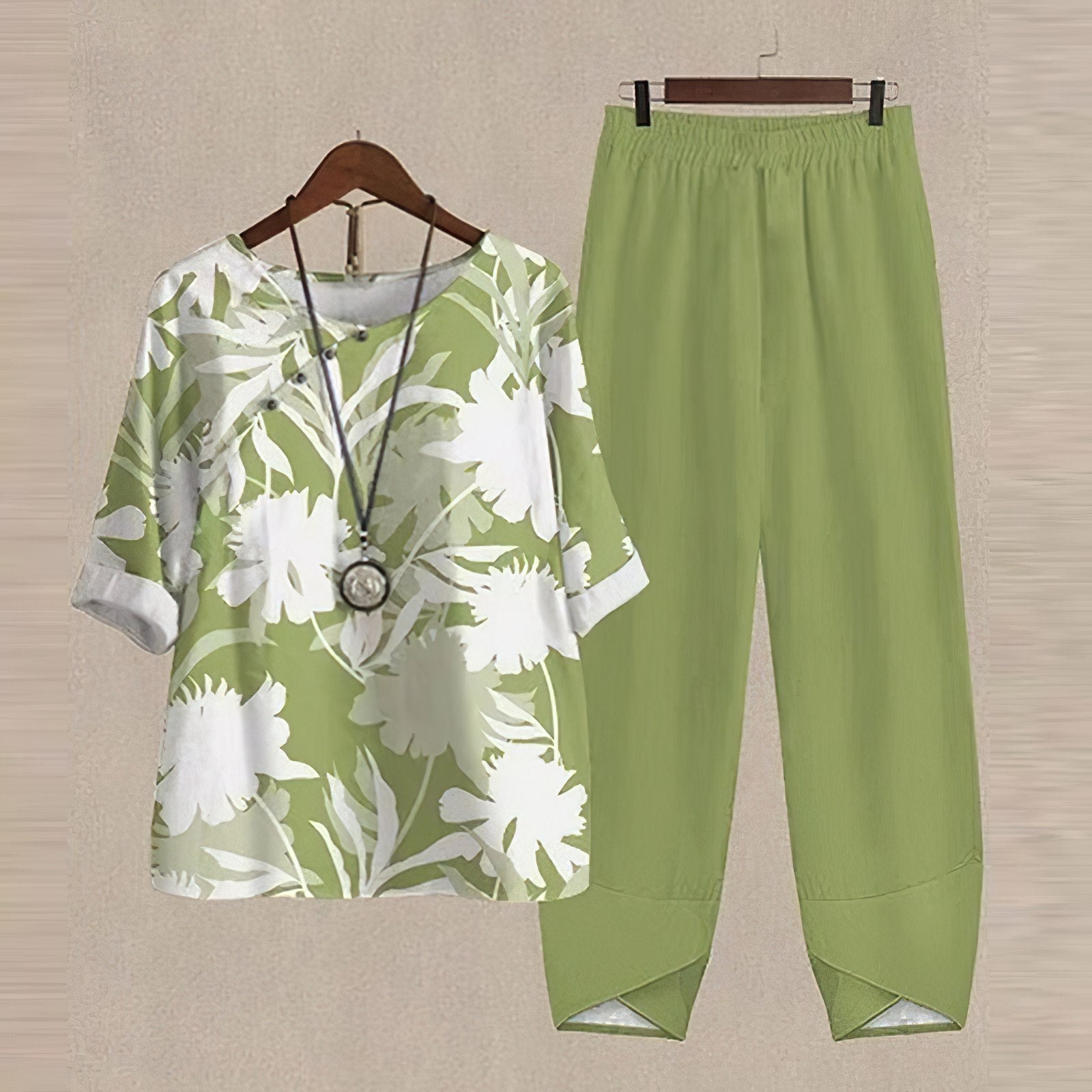 Loungewear | Printed Two Piece Set | Relaxed Summer Comfort 3
