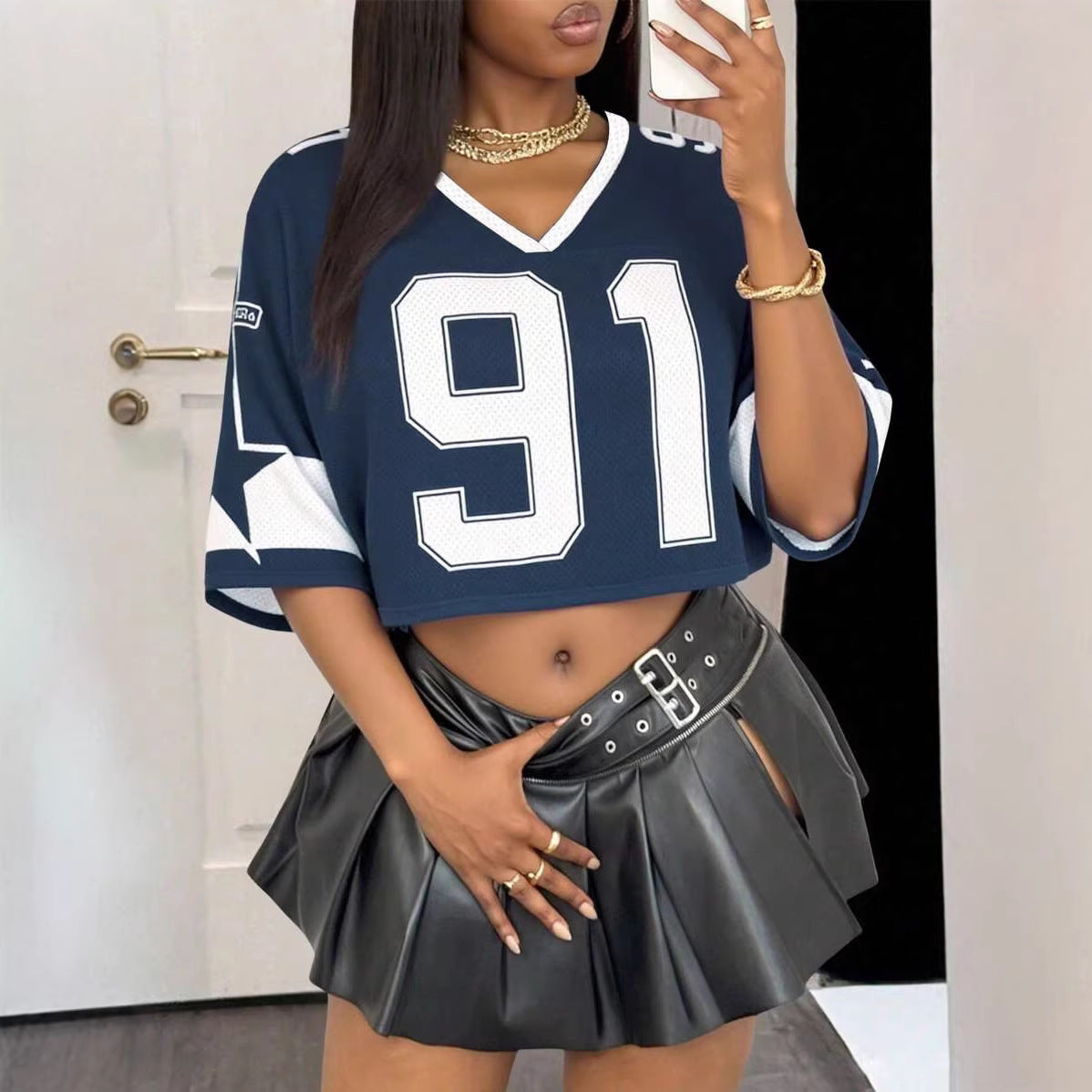 Oversized Shirt | Sporty V-Neck Crop Top | Trendy Casual Look 2