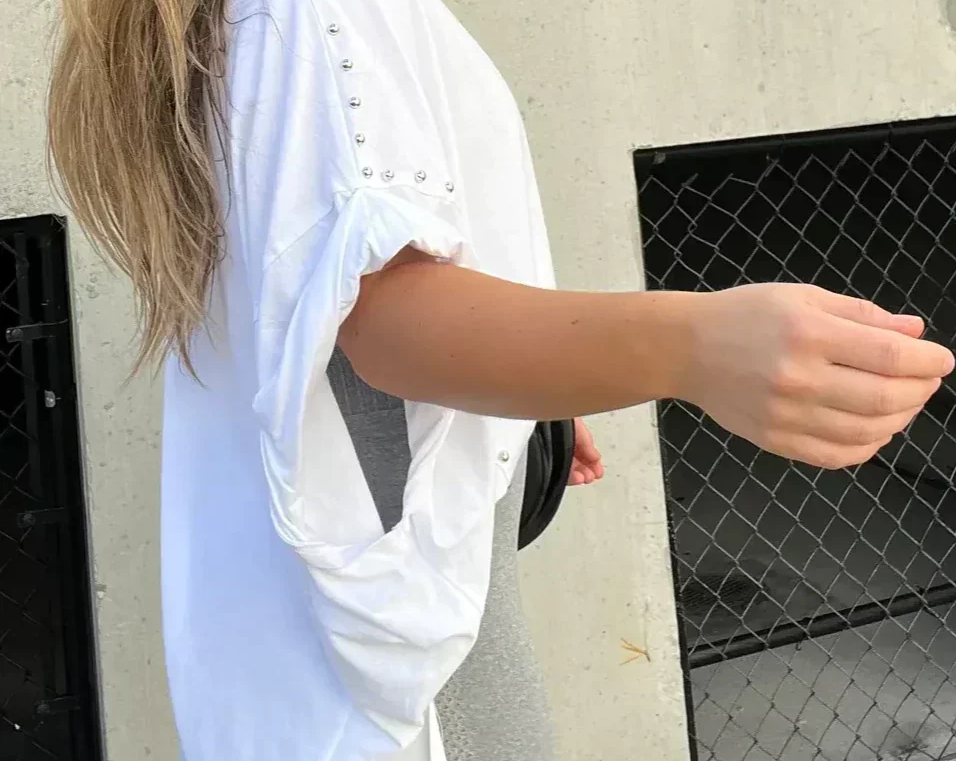 T-Shirt | Stud-Detail Oversized Boyfriend Top | Edgy Comfortable 8