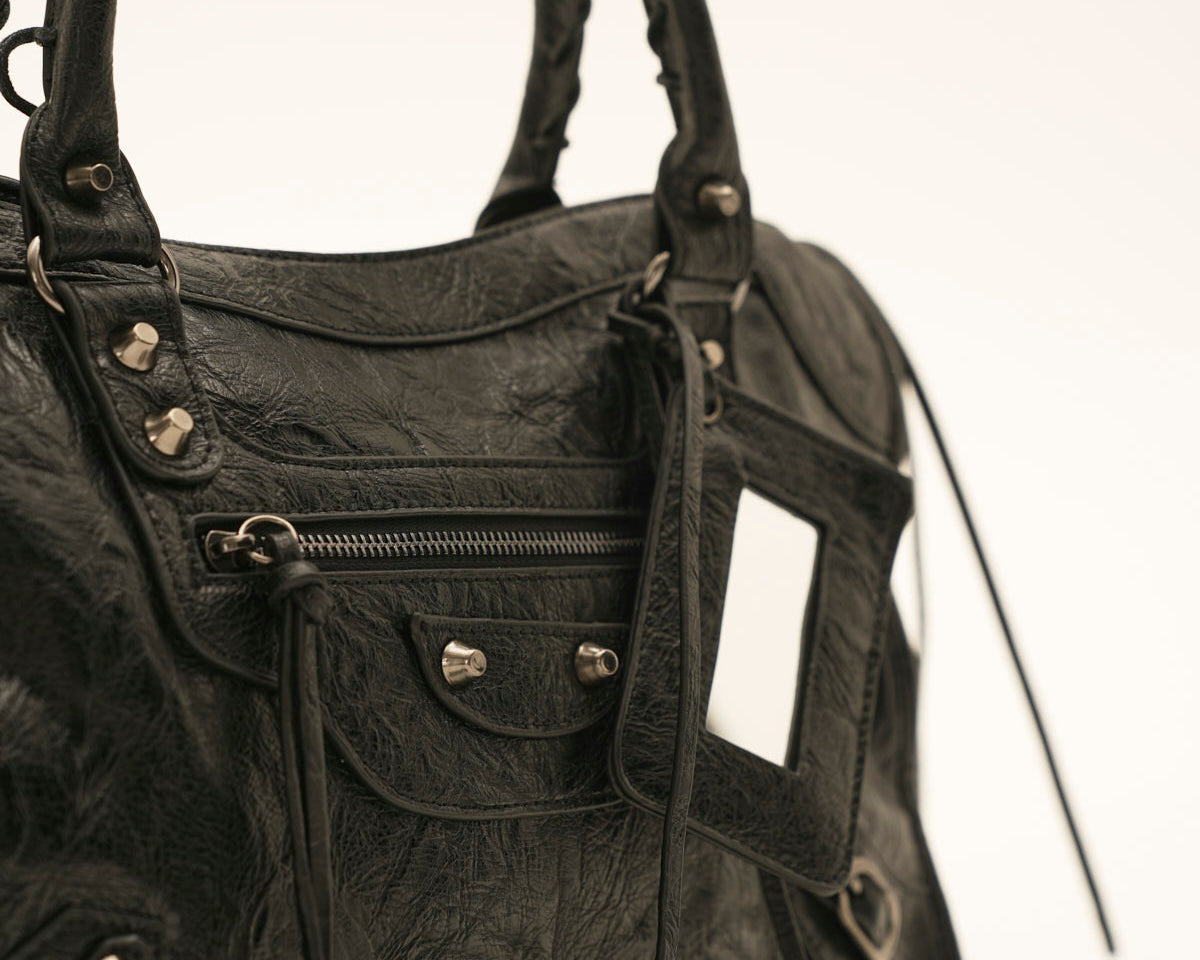 Tote Bag | Spacious Structured Leather Laptop Carryall 3