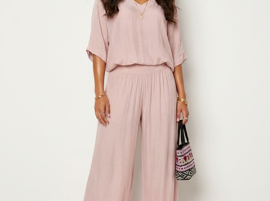 Two-Piece Set | Elegant V-Neck Top with Wide Trousers 9