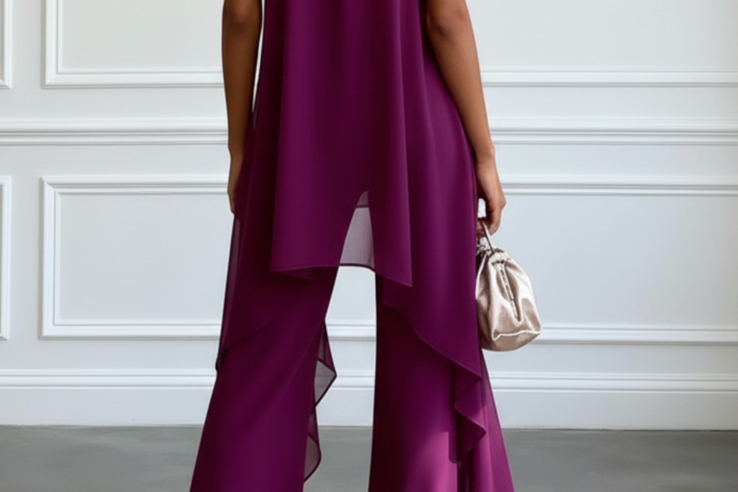 Plum halter set detail