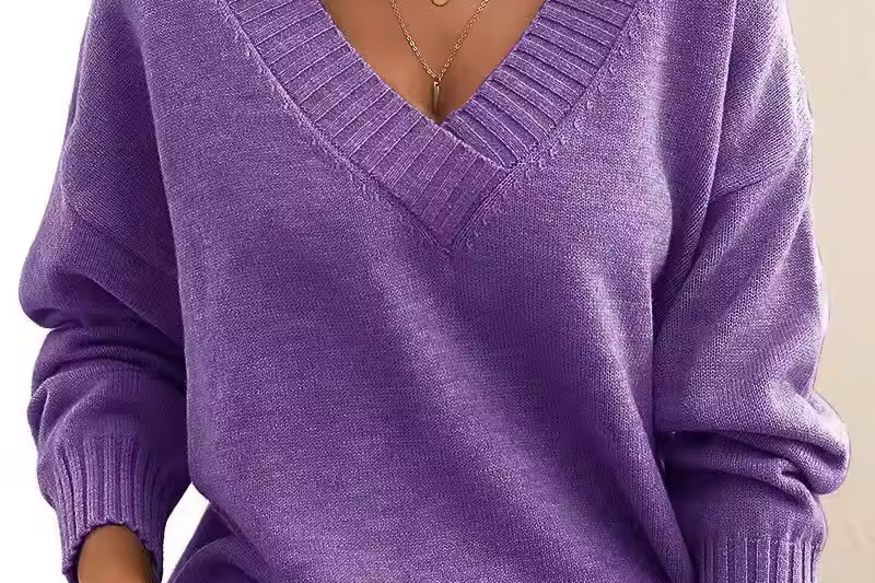 Women's Merino Wool V-Neck Sweater | Fine-Knit Everyday Pullover