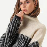 Caoimhe - Women's Soft Cashmere-Blend Turtleneck Sweater