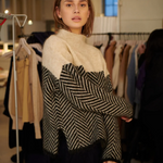 Caoimhe - Women's Soft Cashmere-Blend Turtleneck Sweater