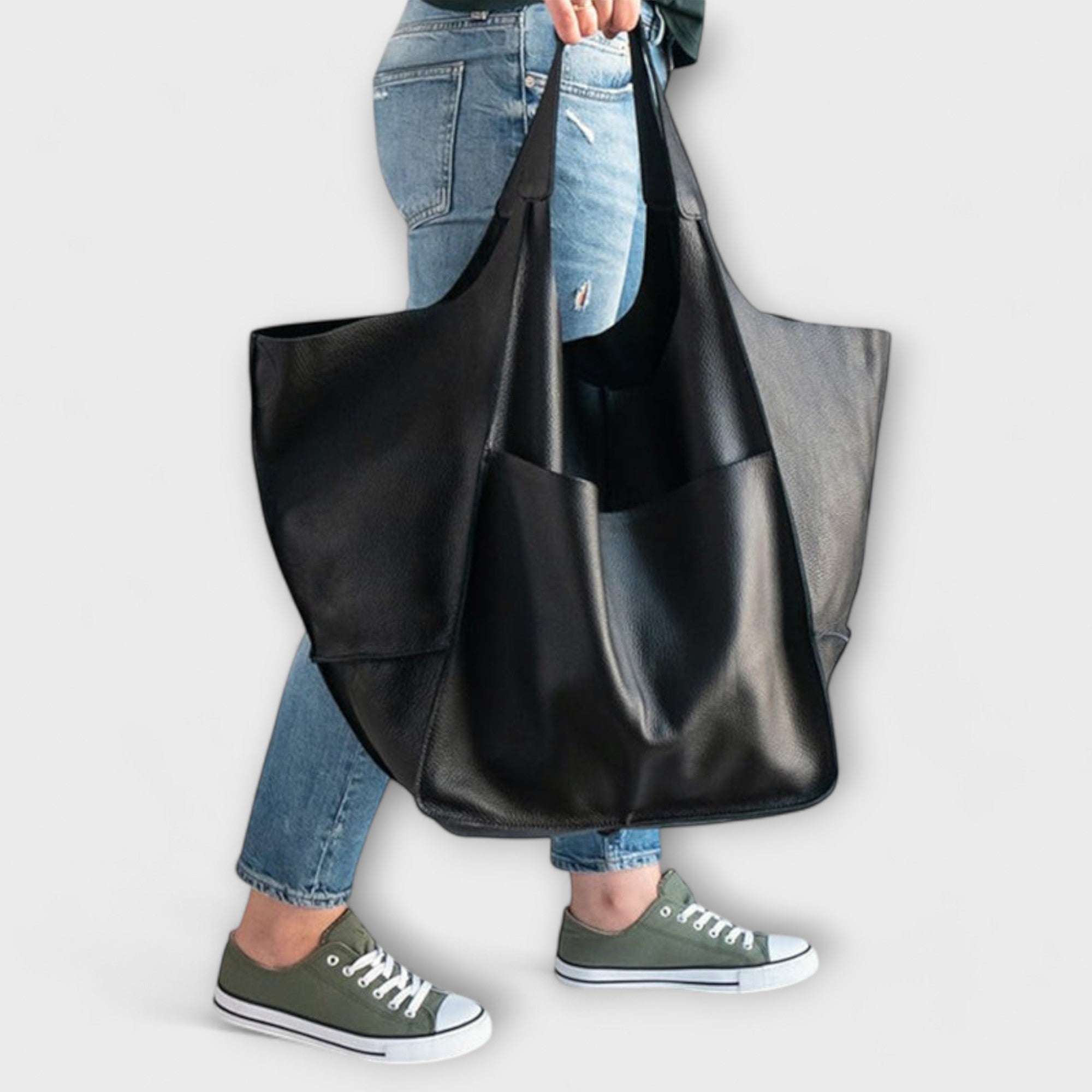 Dorte - Women's Oversized Leather Weekender Bag - Black