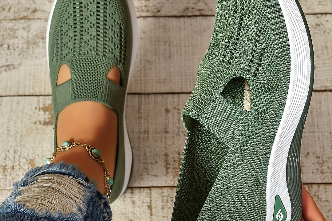 Elestren - Women's Slip-On Casual Sneakers with Supportive Sole