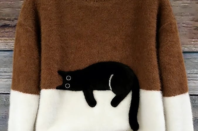 Fiora - Women's Cat Print Relaxed Pullover Sweater - Brown