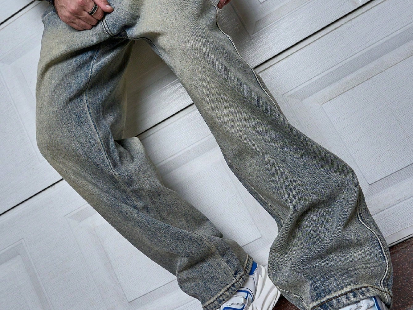 Fraser - Men's Vintage Washed Straight Leg Jeans