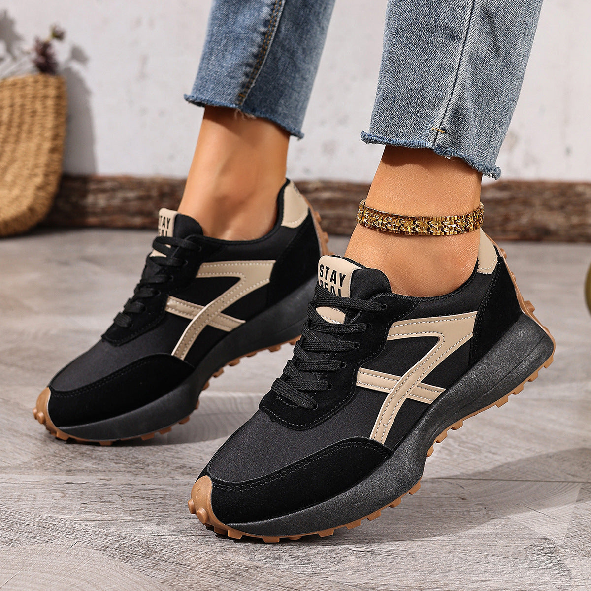 Geneva - Women's Lightweight Cushioned Walking Sneakers
