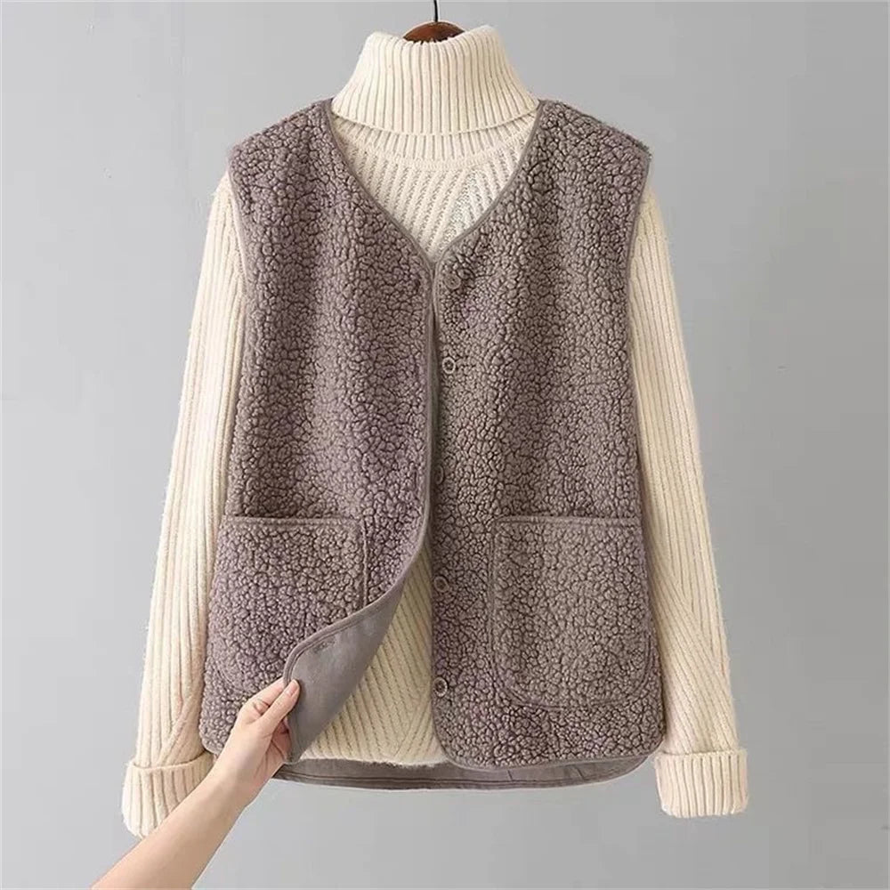 Hana - Women's Sleeveless Teddy Fleece Vest