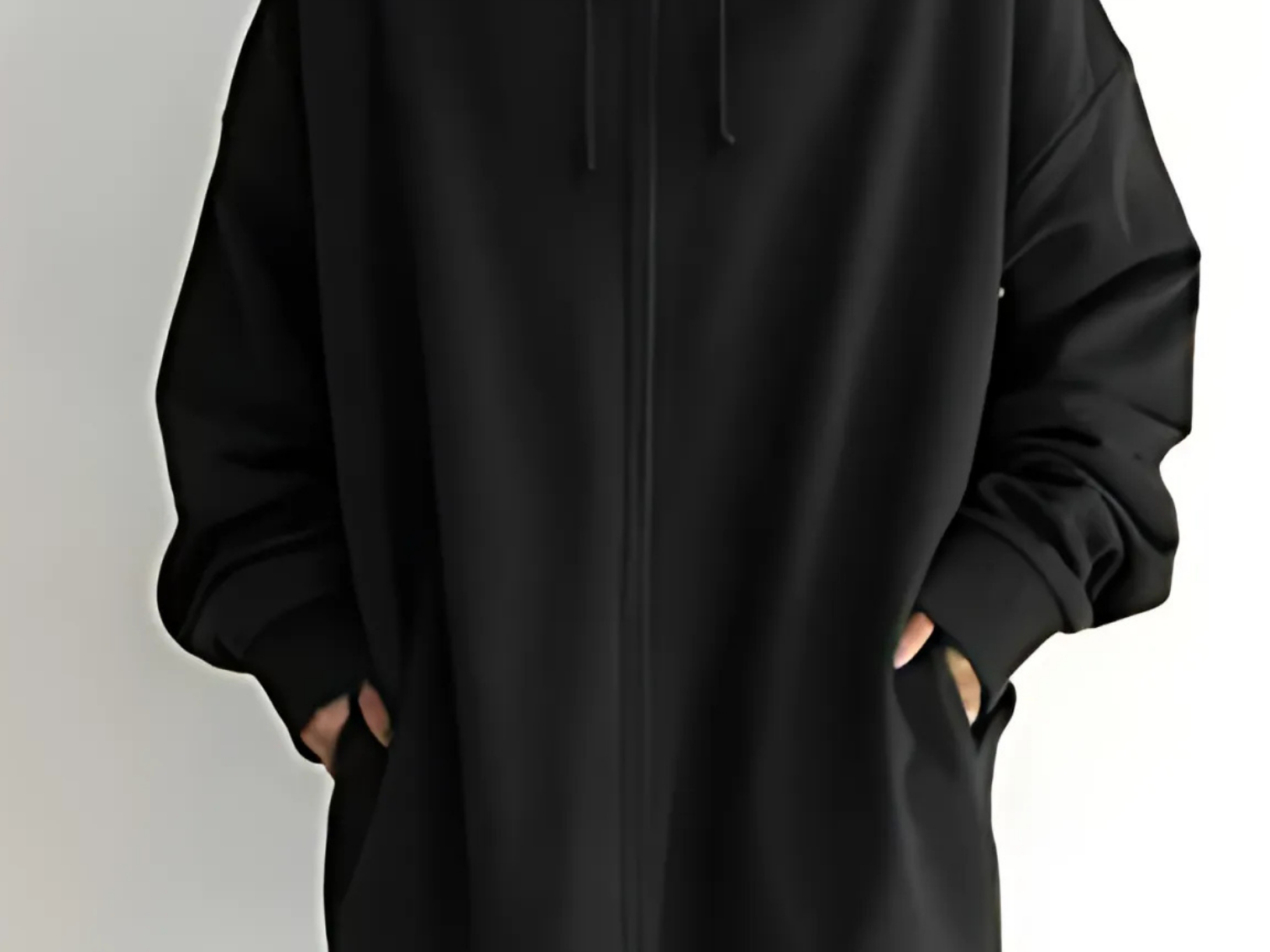Lilo - Women's Relaxed Hoodie with Deep Side Pockets - Black
