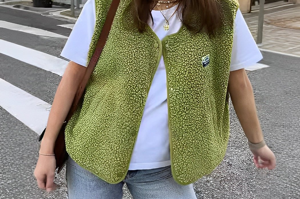 Morwen - Women's Button-Front Fleece Vest - Green