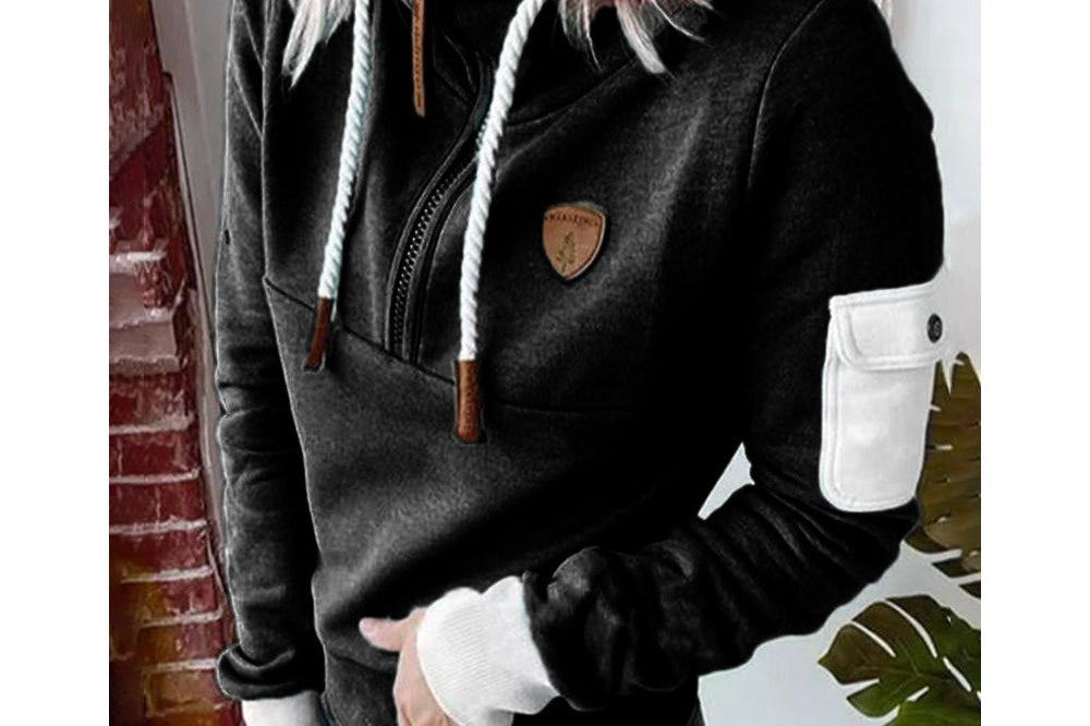 Shea - Women's Hooded Sweatshirt with Drawstring Waist and Pockets - Black