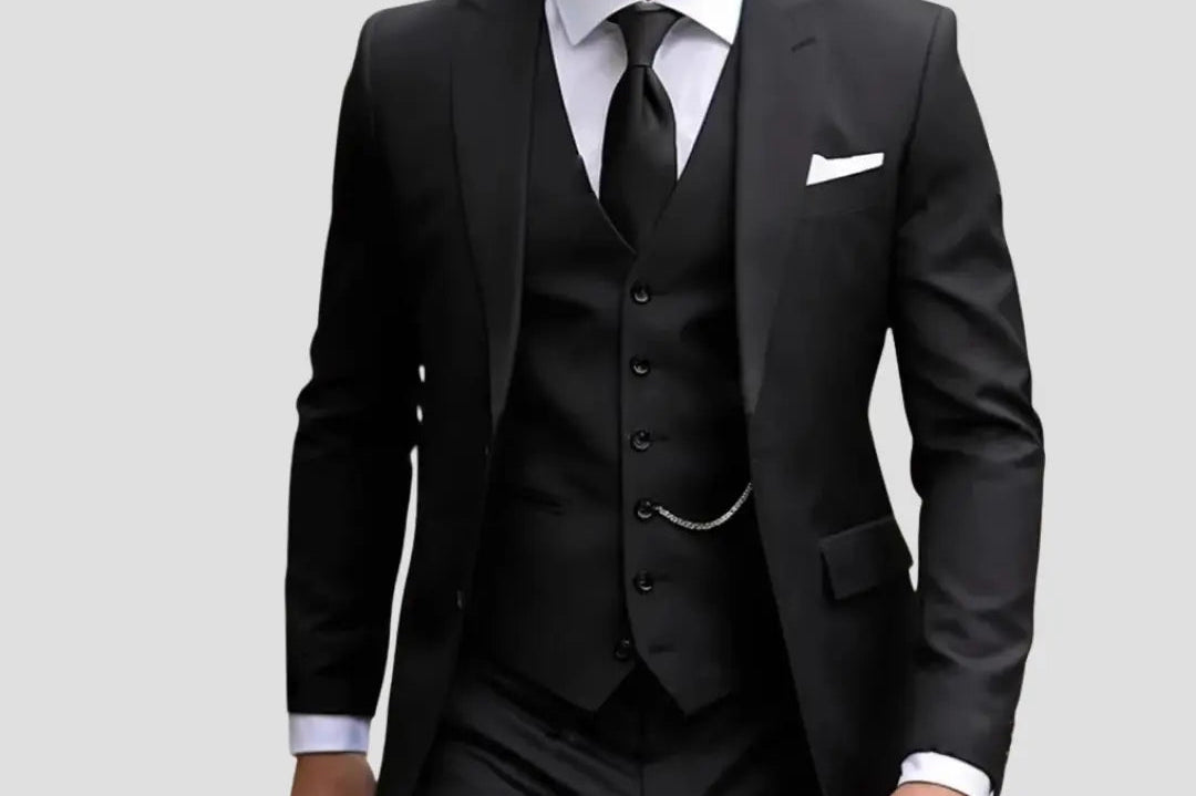 Simon - Men's Slim Fit Three-Piece Groomsmen Suit with Waistcoat - Black