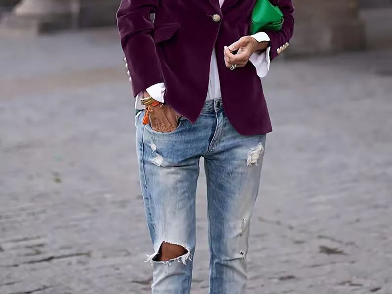 Siobhan - Women's Velvet Blazer with Gold-Tone Buttons - Purple