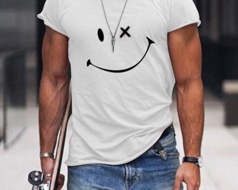 Theo - Men's Relaxed Fit Smiley Graphic T-Shirt - White