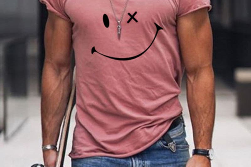 Theo - Men's Relaxed Fit Smiley Graphic T-Shirt - Pink