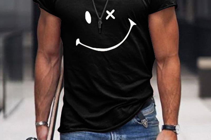 Theo - Men's Relaxed Fit Smiley Graphic T-Shirt - Black