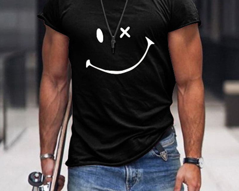 Theo - Men's Relaxed Fit Smiley Graphic T-Shirt - Black